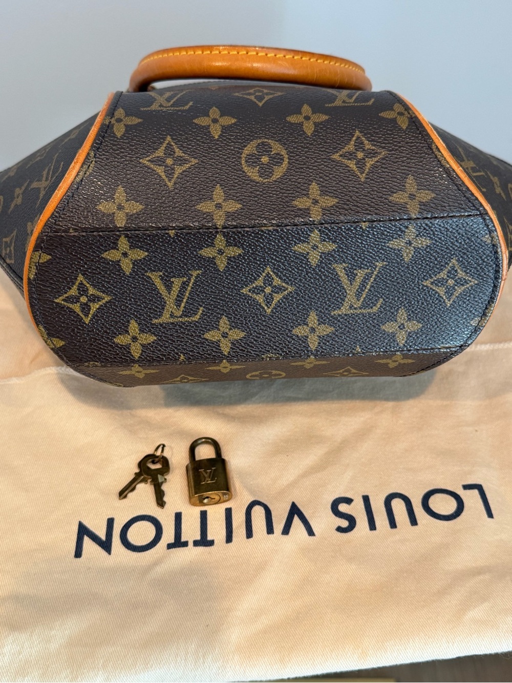 Authentic Vintage Louis Vuitton Monogram Ellipse PM Satchel Bag - Picture 7 of 7